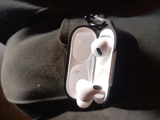 White Airpod Pro Wireless Earphones